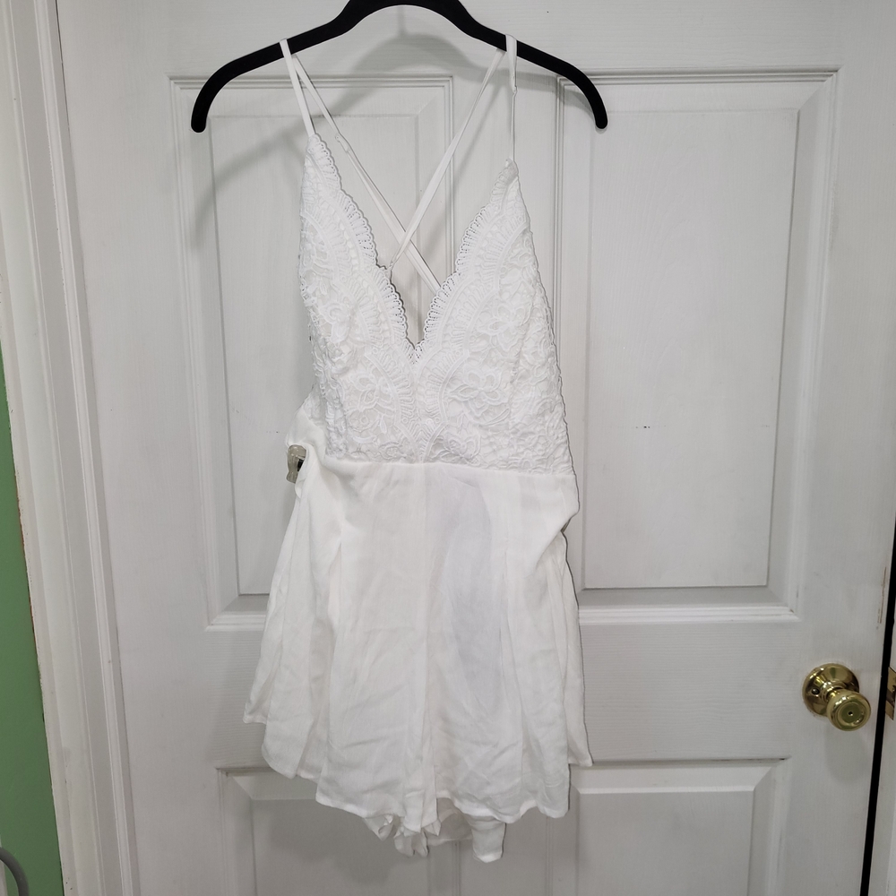 NEW White Lace Spaghetti Strap Romper